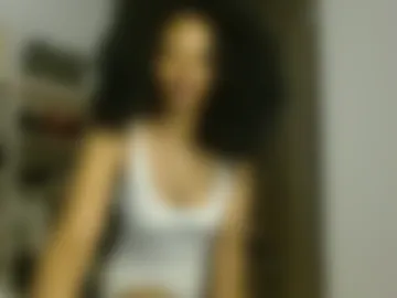 tilly_ebony webcam preview