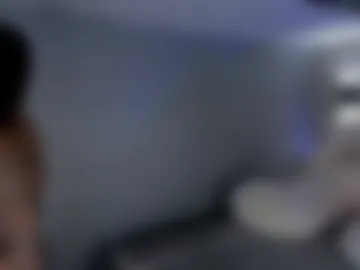 tinaqueen_noa webcam preview