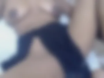 tinaxxxpetite photo 7