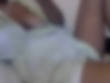 tinaxxxpetite webcam preview