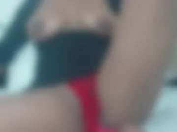 tinaxxxpetitexoxo photo 3