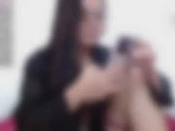 tiny_caroline photo 2