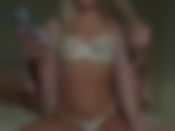 tinytayy webcam preview