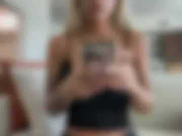 tinytayy photo 2