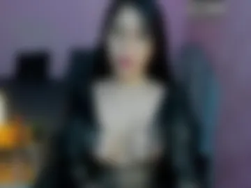 titaniaexplode69 photo 6