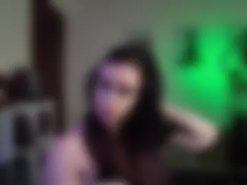 trapqueenskullcrush89 webcam preview