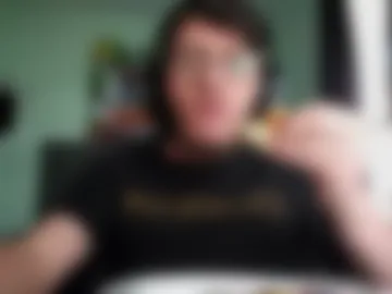 tunaliargirl1982 live webcam preview