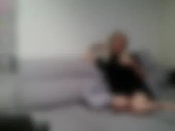 two_hot_to_handle photo 3