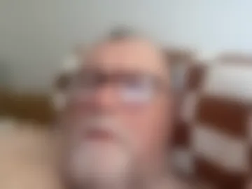 twohats2810 live webcam preview