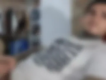 twonaugthy77 photo 2