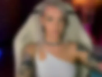 tykioty_miley photo 2