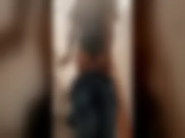 ubxmfyaeywwd photo 2