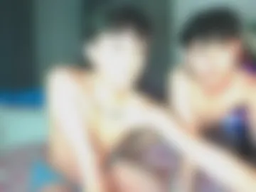 ur_younngtwinkxxx photo 8