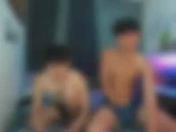 ur_younngtwinkxxx photo 3
