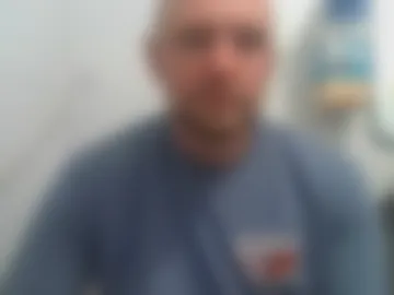 ur_zaddy4now live webcam preview
