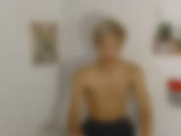 urasian_jomarie webcam preview