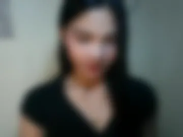 urasian_latinaxxx live webcam preview