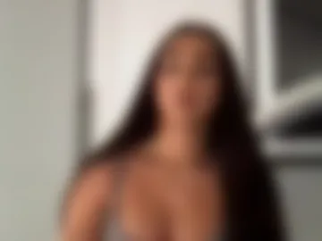 urfavemila photo 2