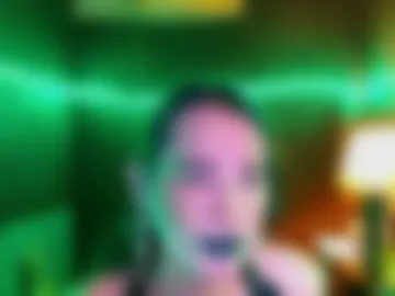 urhardcockqueenxxx photo 4