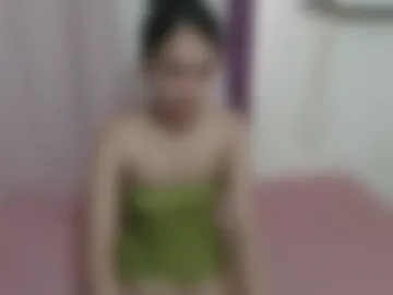 ursweethennesy photo 3