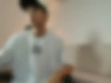 valentino_rey webcam preview