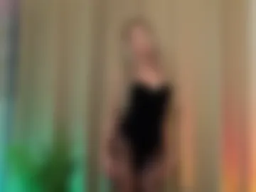 velveteasee photo 2