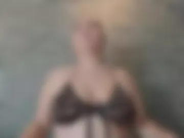 violet15petite photo 2