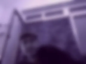 voyeuredeluxe photo 4