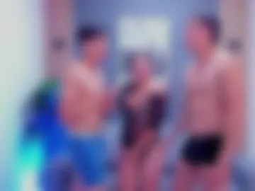 wallen_couple photo 3