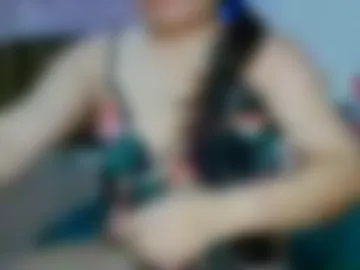 wetsexycurves4uxx live webcam preview