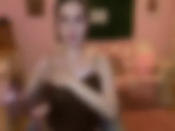 whats_her_name photo 8