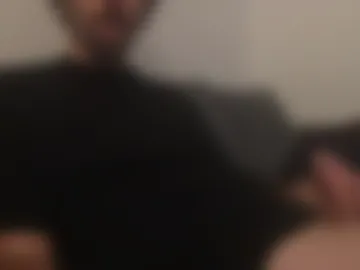 whiteeee_toso live webcam preview