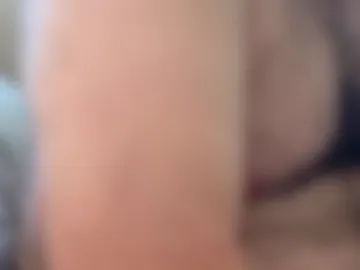 whorekneeweeny photo 3