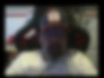 womenizzeer live webcam preview
