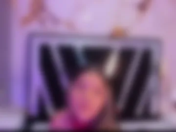 wonderkloe_ live webcam preview
