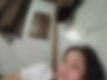 x_lyca_x live webcam preview