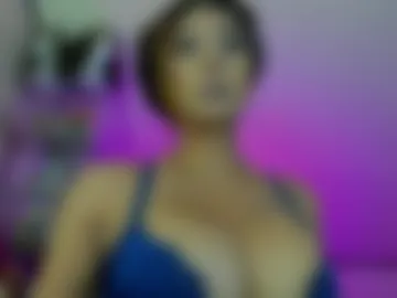 xhugeservicedollx live webcam preview