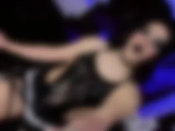 yarethrousss photo 7