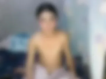 yhanie08 photo 3