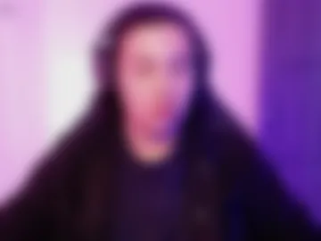 yigolo_ webcam preview