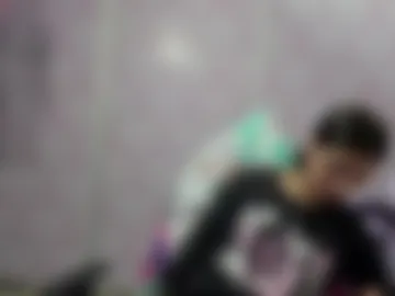 your_littledoll18 webcam preview