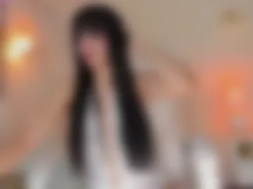your_petite18 webcam preview