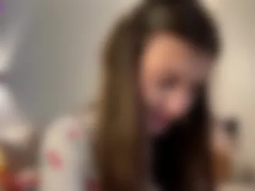 youremilia_ webcam preview