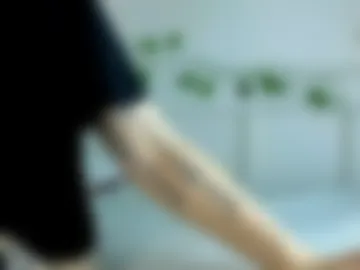 yourscarlettdoll photo 3