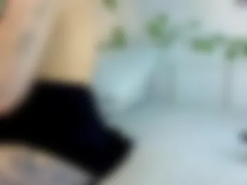 yourscarlettdoll webcam preview