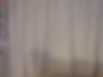 yuliethpetite photo 4