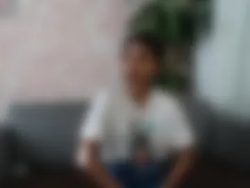 yuliethpetite photo 8