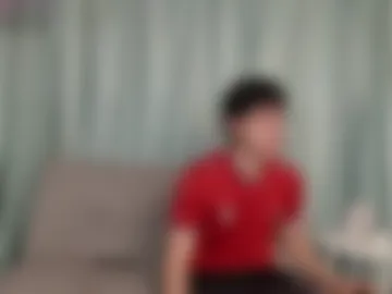 yuliethpetite photo 3