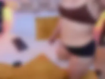 yulina_xue webcam preview