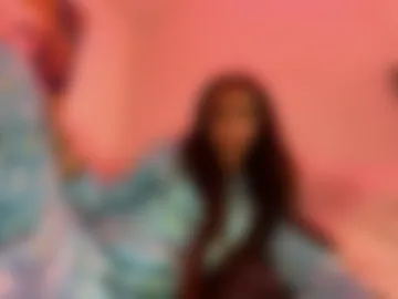 yungfemslut live webcam preview